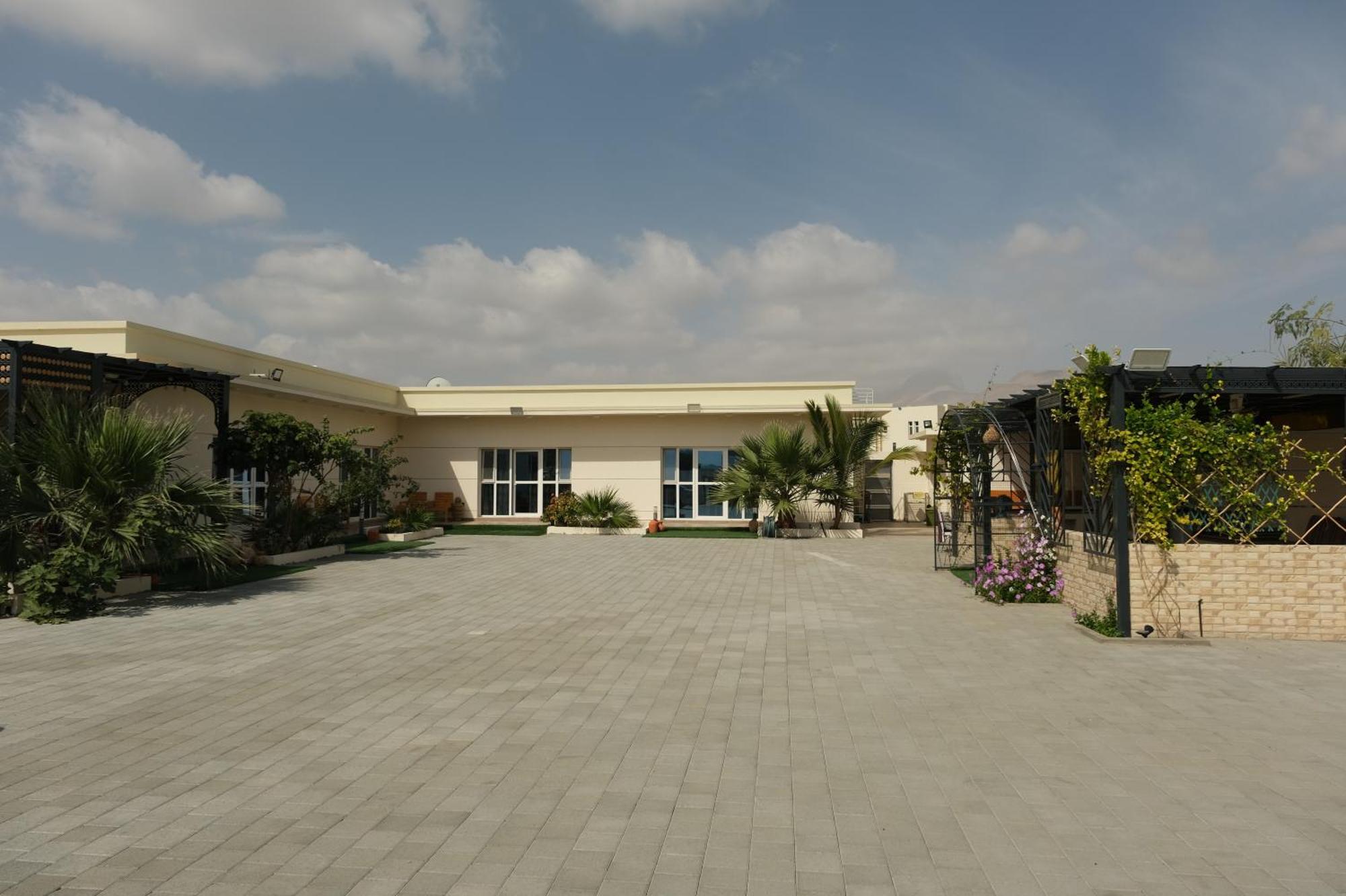 Alshuruq Stay Al Ḩamrāʼ Exterior foto